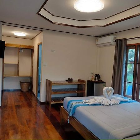 Walk In Homestay Ko Kut エクステリア 写真